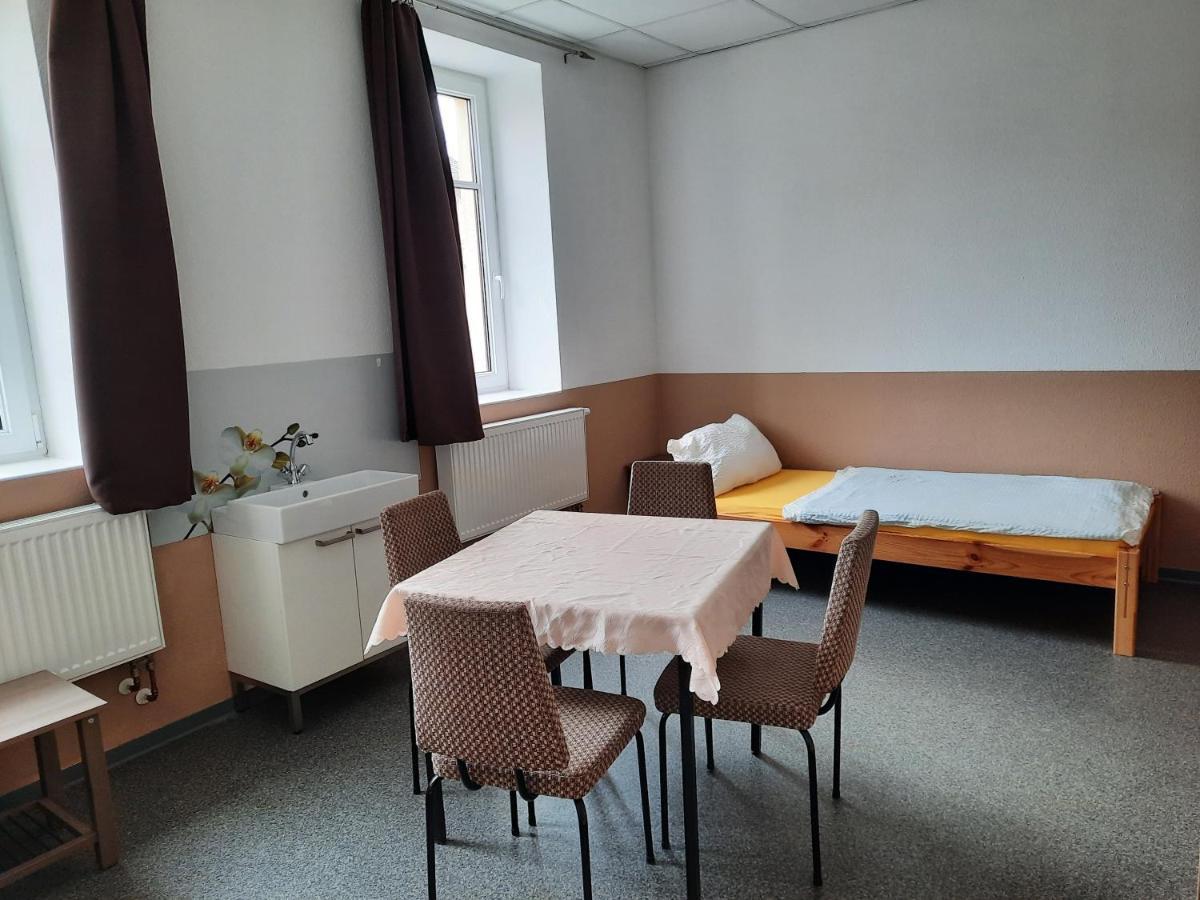 Fewo Finsterwalde Hostel Zewnętrze zdjęcie